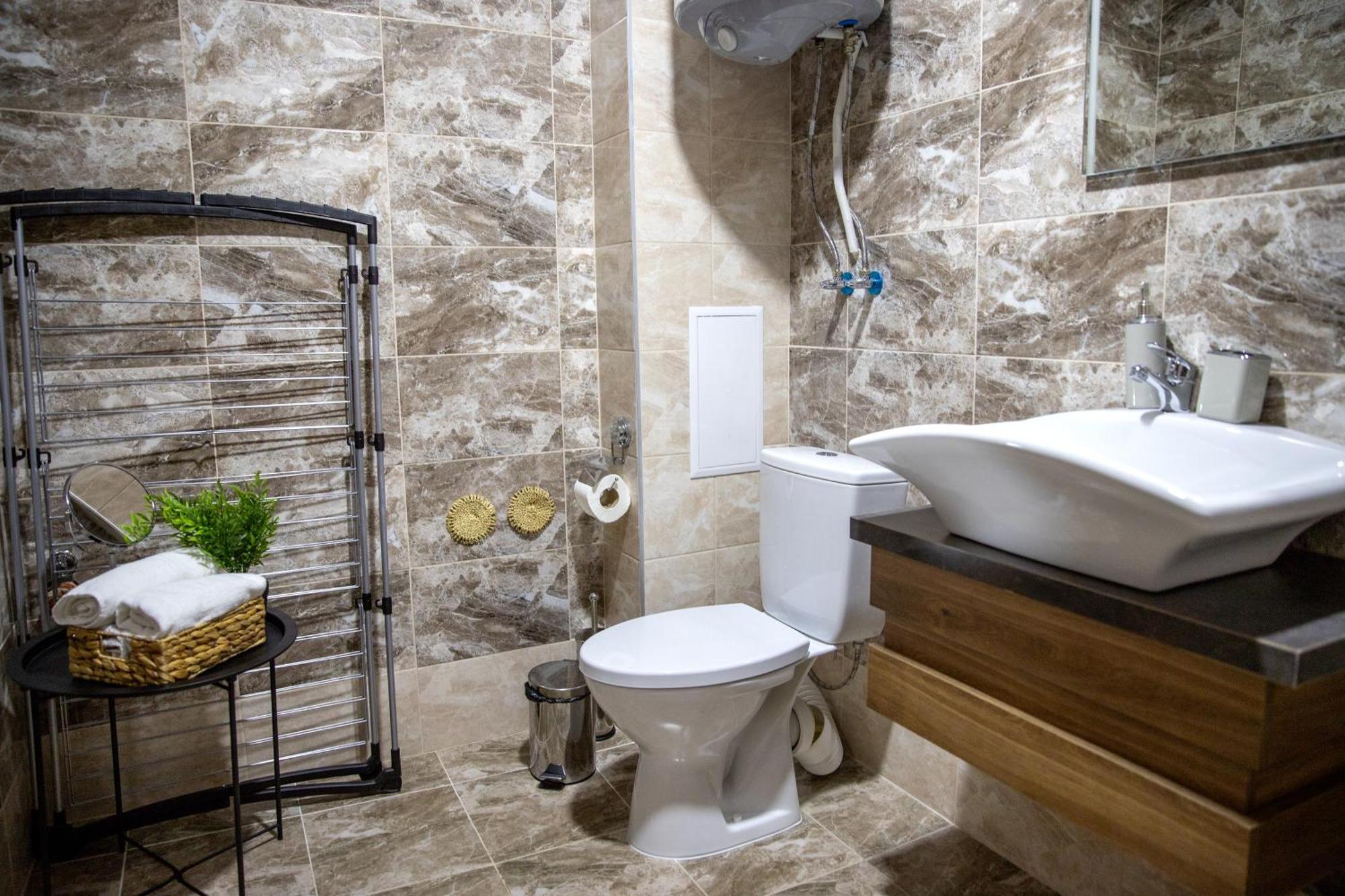 Two-Bedroom Premium Apartment Saints Constantine and Helena Exterior foto